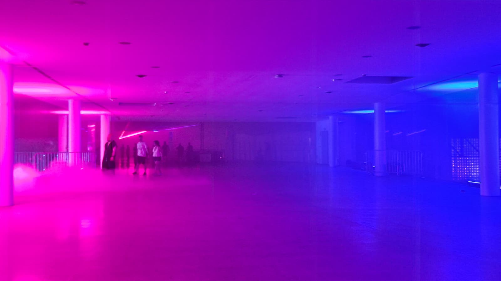 Light Tunnel at Sónar by Night — image 11
